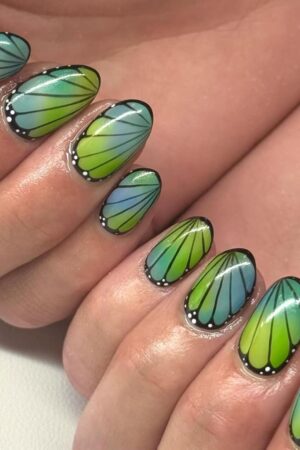 Short Oval Press On Nails Butterfly Black Gradient Design